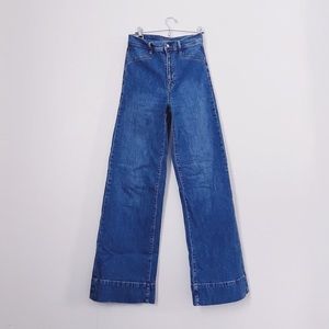 GAP Wide-Leg Sky High Jeans